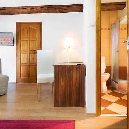 Rubra Panzio Bed and Breakfast Vác Eksteriør billede